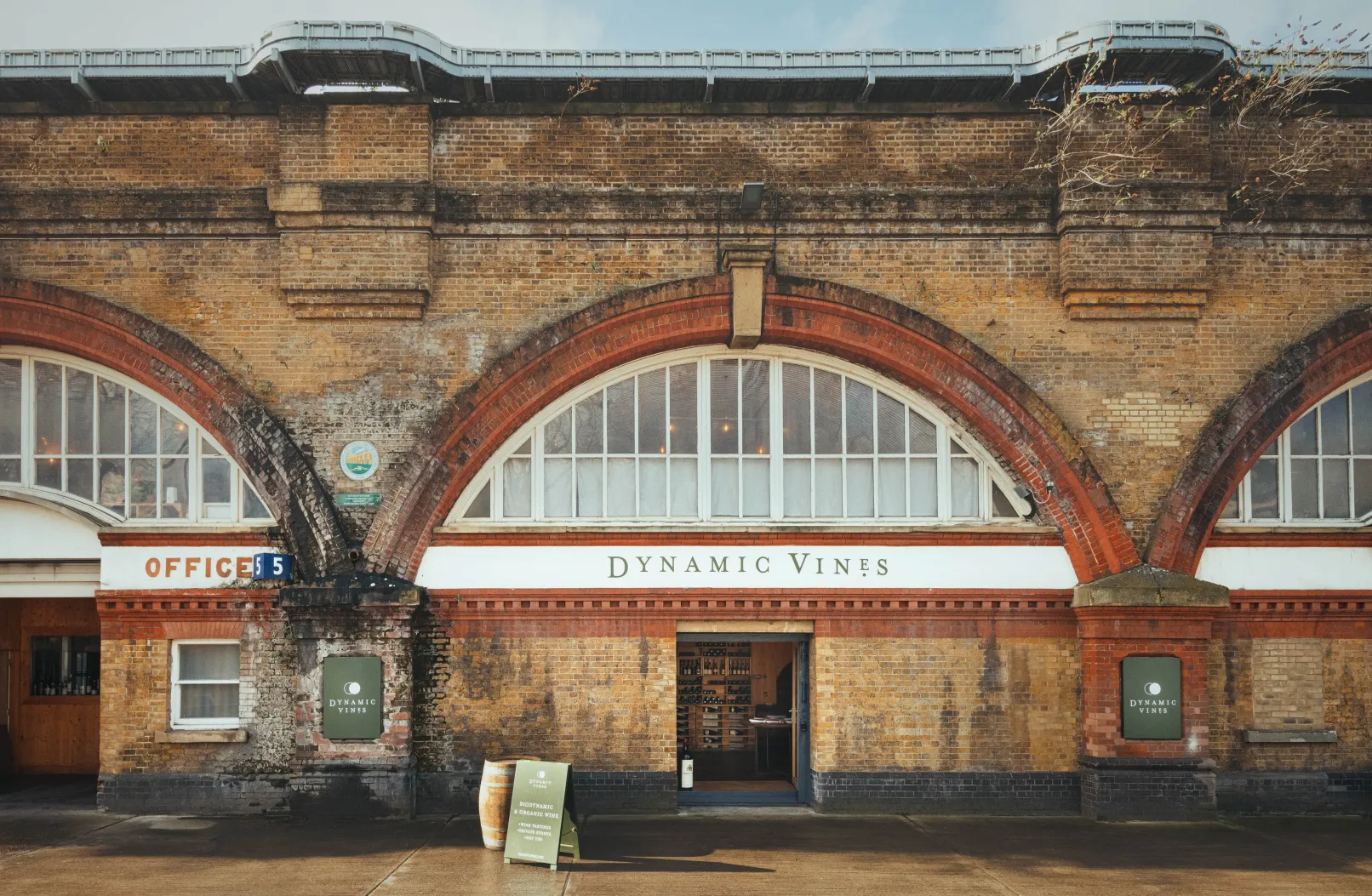 front  photo of Dynamic Vines warehouse 