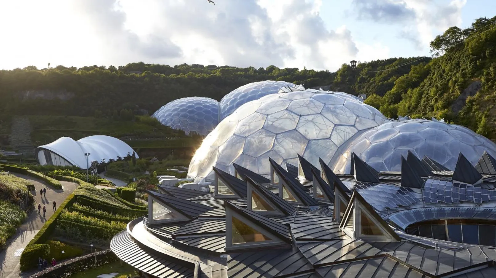 The Eden Project biomes core building